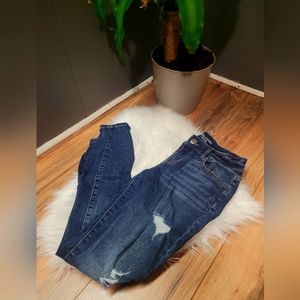 Maurices midrise distressed skinny jeans